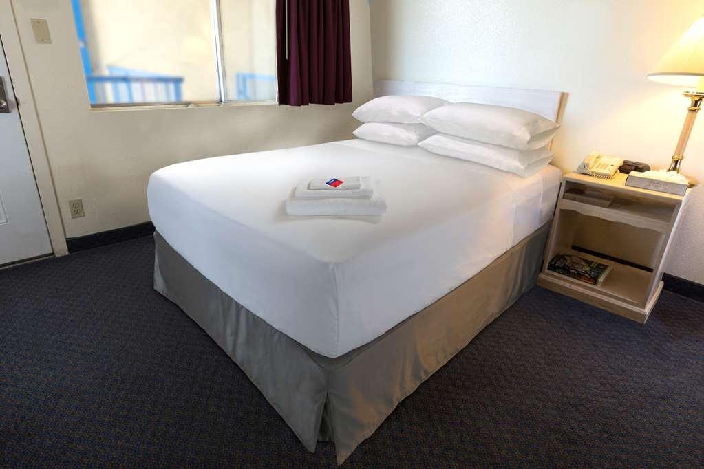 Americas Best Value Inn North Port Chambre photo