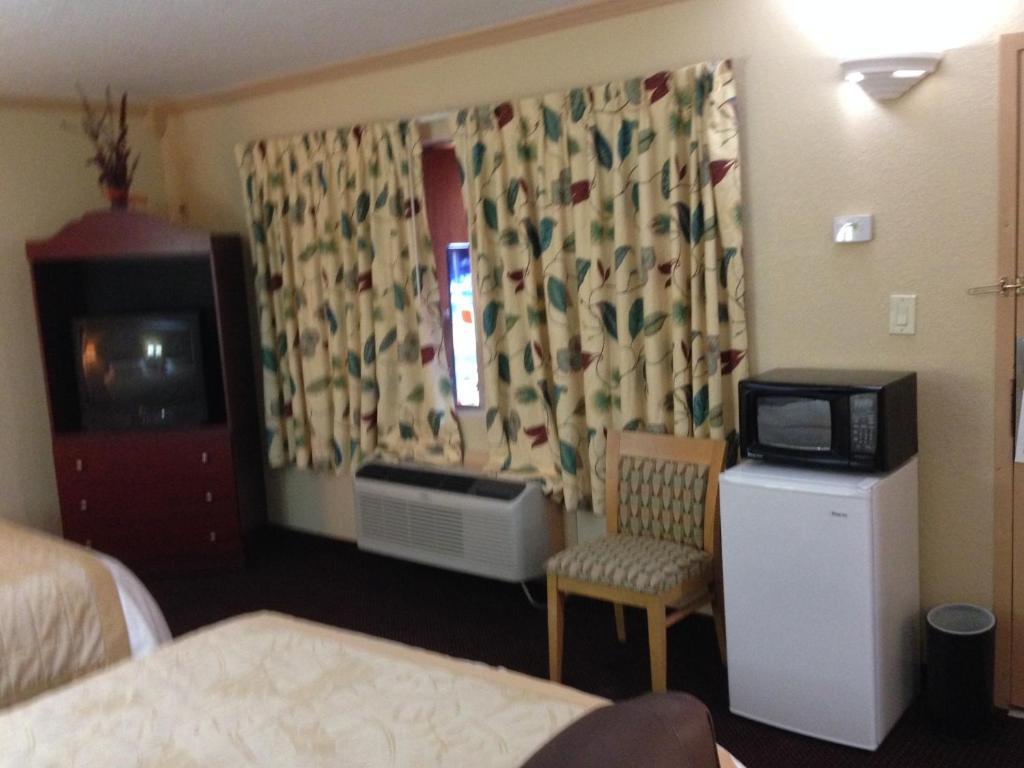 Americas Best Value Inn North Port Chambre photo